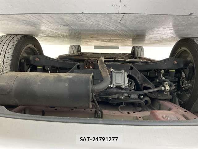 Mitsubishi OUTLANDER PHEV 2015-12 2447844-9