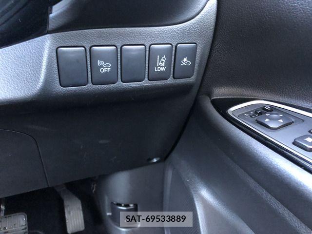 Mitsubishi OUTLANDER PHEV 2016-10 2673541-6