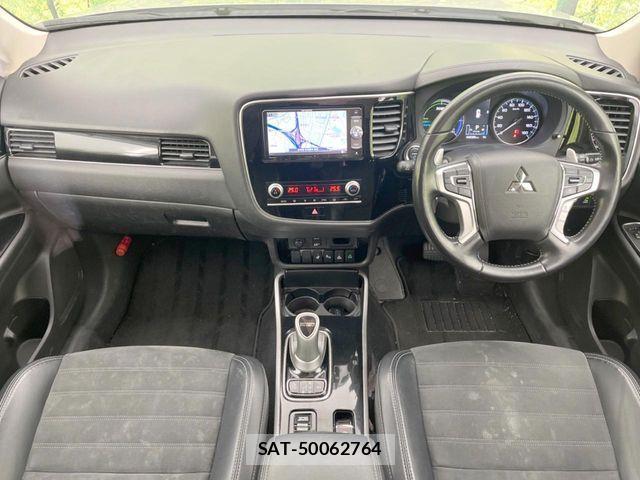 Mitsubishi OUTLANDER PHEV 2019-09 2729758-1