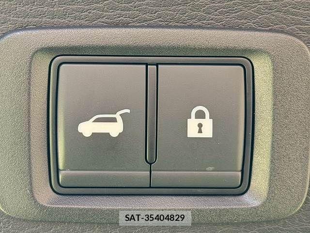 Mitsubishi OUTLANDER PHEV 2023-06 3067386-10