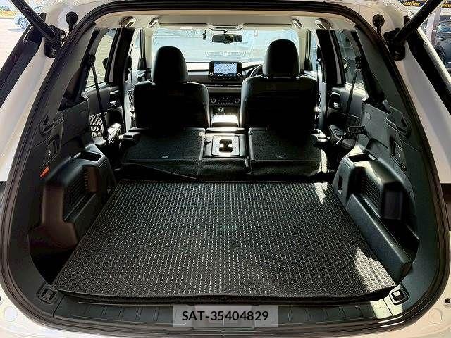 Mitsubishi OUTLANDER PHEV 2023-06 3067386-12