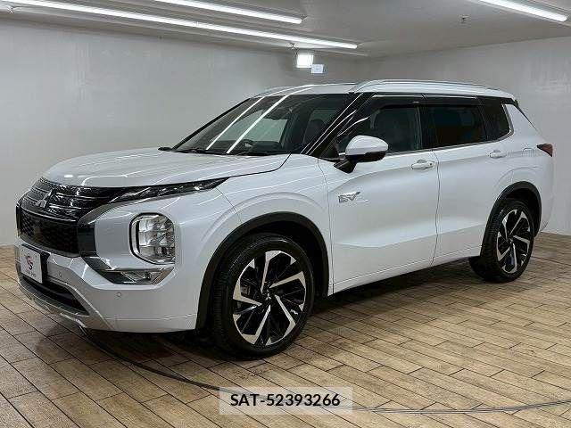 Mitsubishi OUTLANDER PHEV 2022-07 3414830-14