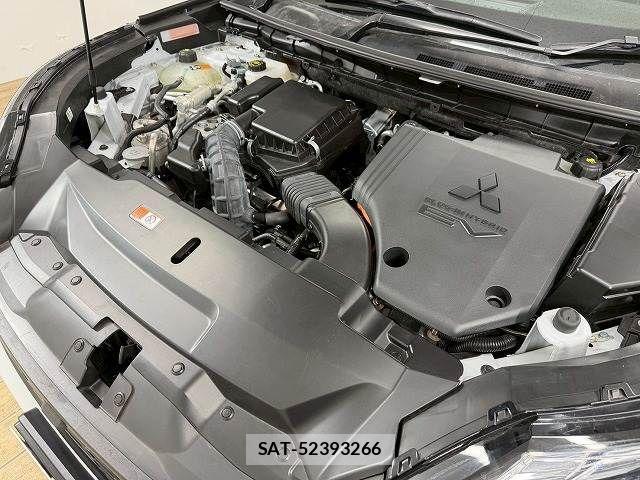 Mitsubishi OUTLANDER PHEV 2022-07 3414830-17