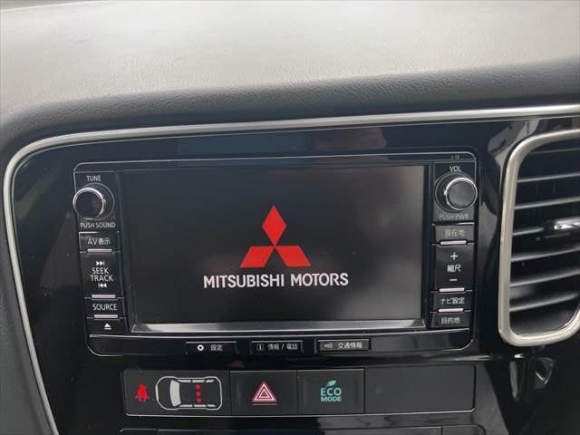 Mitsubishi OUTLANDER PHEV 2015-07 3679619-3