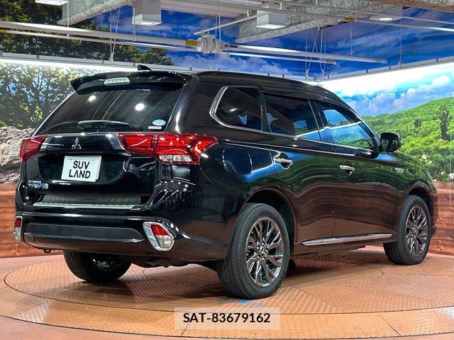 Mitsubishi OUTLANDER PHEV 2017-11 4047015-16