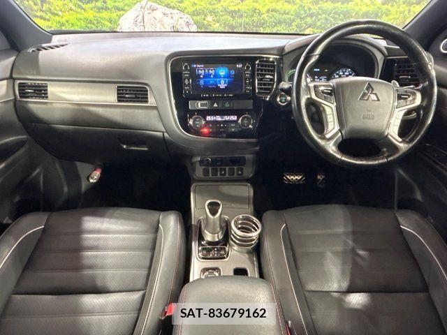 Mitsubishi OUTLANDER PHEV 2017-11 4047015-1
