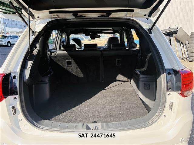 Mitsubishi OUTLANDER PHEV 2018-10 4047018-11