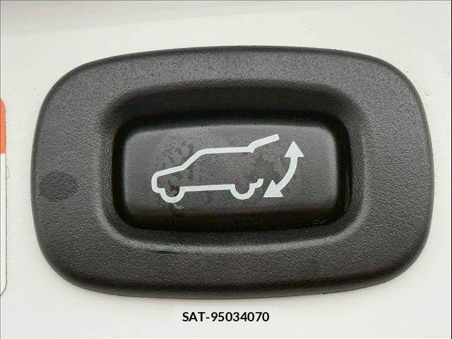 Mitsubishi OUTLANDER PHEV 2015-10 4140382-10
