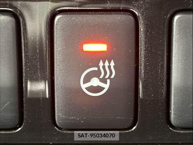 Mitsubishi OUTLANDER PHEV 2015-10 4140382-7