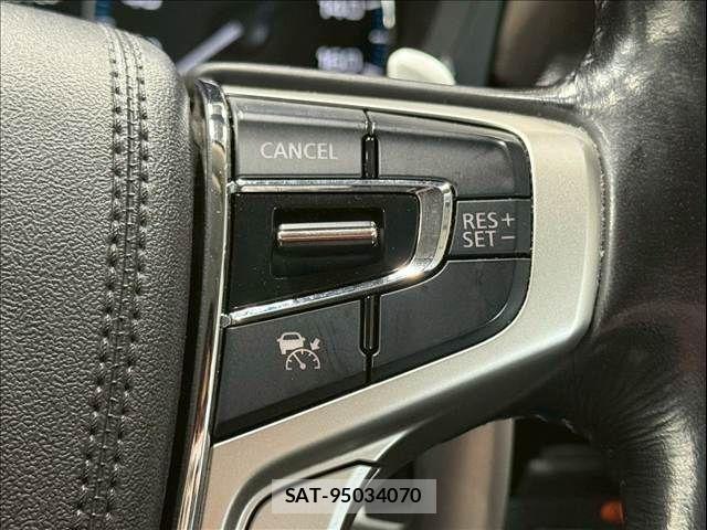 Mitsubishi OUTLANDER PHEV 2015-10 4140382-8