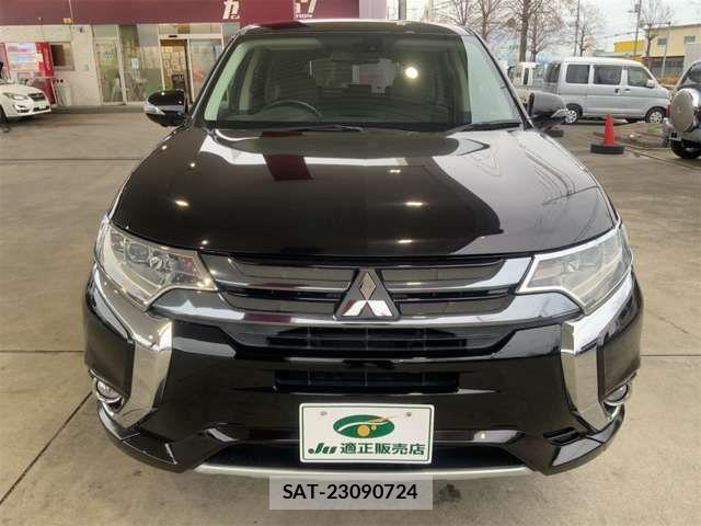 Mitsubishi OUTLANDER PHEV 2015-10 4176761-4