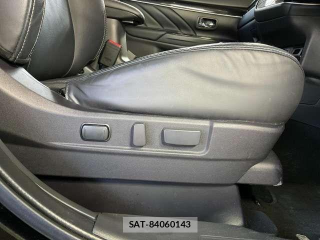 Mitsubishi OUTLANDER PHEV 2019-10 4394186-15