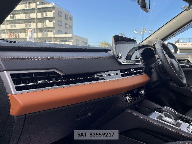 Mitsubishi OUTLANDER PHEV 2024-03 4975895-18
