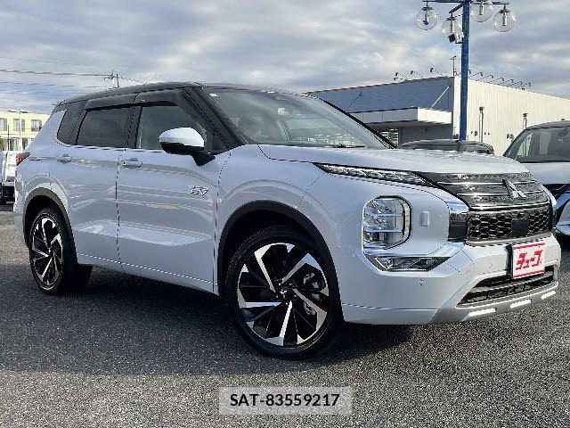 Mitsubishi OUTLANDER PHEV 2024-03 4975895-6
