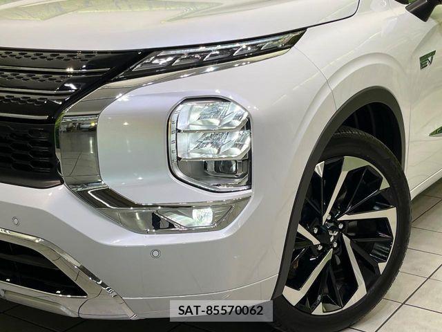 Mitsubishi OUTLANDER PHEV 2022-03 4975951-12