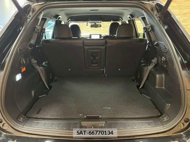 Mitsubishi OUTLANDER PHEV 2022-10 5875120-12