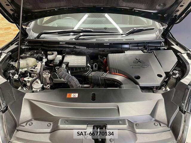 Mitsubishi OUTLANDER PHEV 2022-10 5875120-17