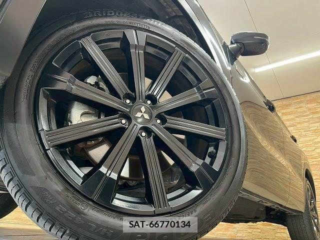 Mitsubishi OUTLANDER PHEV 2022-10 5875120-18