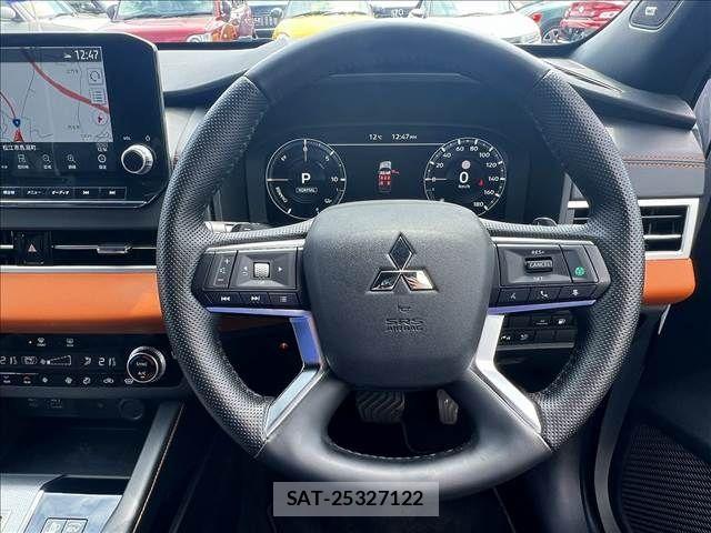 Mitsubishi OUTLANDER PHEV 2021-12 6015749-13