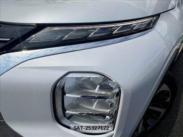 Mitsubishi OUTLANDER PHEV 2021-12 6015749-28