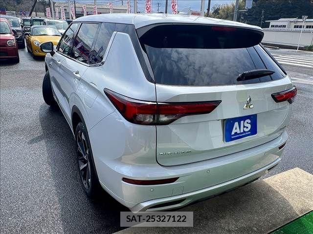 Mitsubishi OUTLANDER PHEV 2021-12 6015749-2