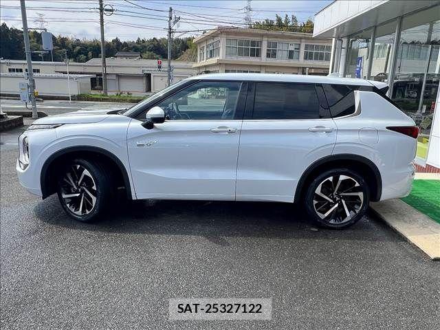 Mitsubishi OUTLANDER PHEV 2021-12 6015749-3
