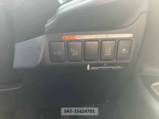 Mitsubishi OUTLANDER PHEV 2015-12 6218265-13