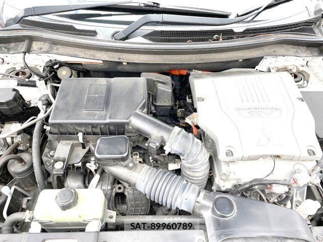 Mitsubishi OUTLANDER PHEV 2015-12 6265547-18