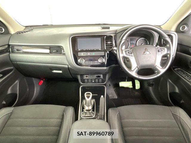 Mitsubishi OUTLANDER PHEV 2015-12 6265547-1