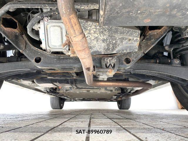Mitsubishi OUTLANDER PHEV 2015-12 6265547-19
