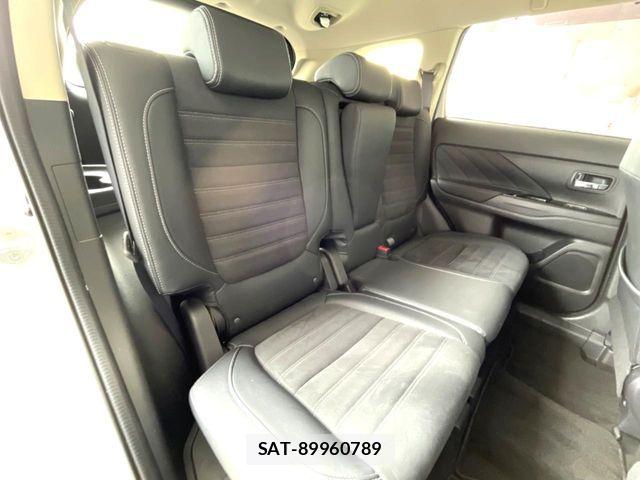 Mitsubishi OUTLANDER PHEV 2015-12 6265547-8