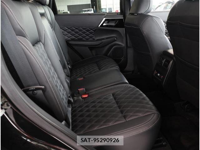 Mitsubishi OUTLANDER PHEV 2021-12 6277070-13