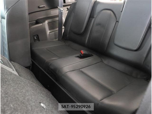 Mitsubishi OUTLANDER PHEV 2021-12 6277070-16
