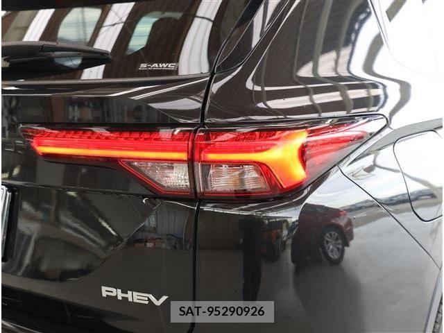 Mitsubishi OUTLANDER PHEV 2021-12 6277070-26