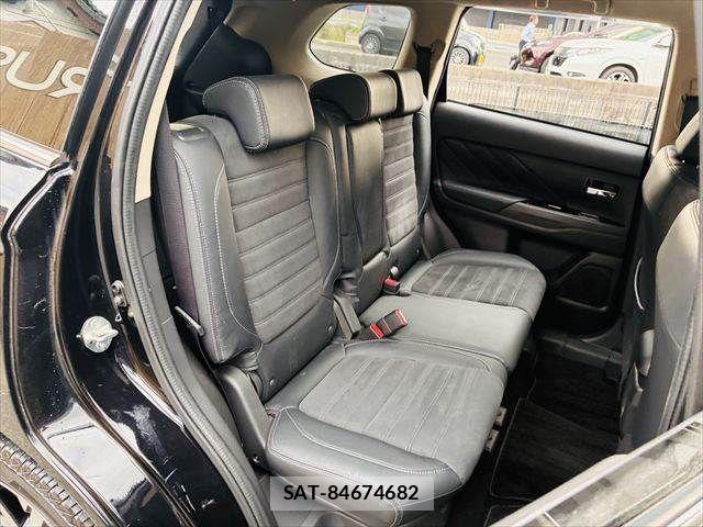 Mitsubishi OUTLANDER PHEV 2016-07 6277071-9