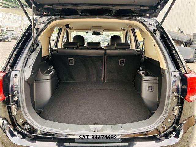 Mitsubishi OUTLANDER PHEV 2016-07 6277071-10