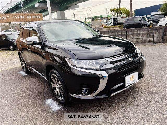 Mitsubishi OUTLANDER PHEV 2016-07 6277071-16