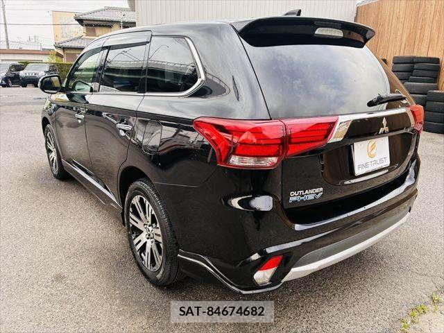 Mitsubishi OUTLANDER PHEV 2016-07 6277071-20