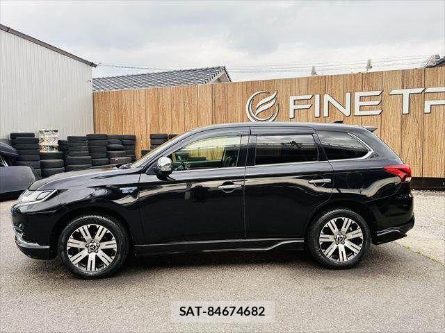 Mitsubishi OUTLANDER PHEV 2016-07 6277071-21