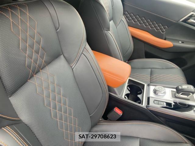 Mitsubishi OUTLANDER PHEV 2023-09 6501746-11
