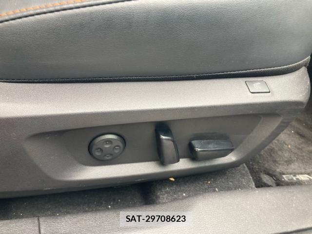 Mitsubishi OUTLANDER PHEV 2023-09 6501746-14