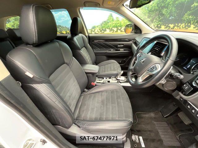 Mitsubishi OUTLANDER PHEV 2022-02 6546393-7