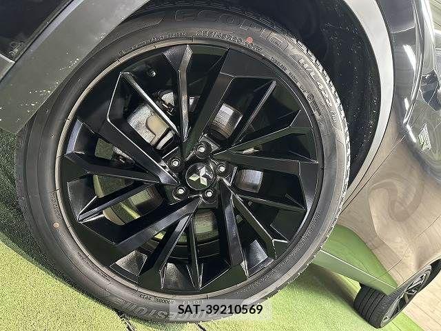 Mitsubishi OUTLANDER PHEV 2023-09 6673077-11