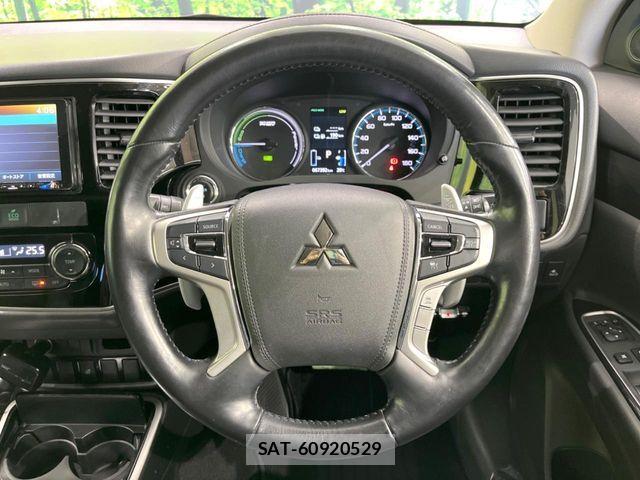 Mitsubishi OUTLANDER PHEV 2018-03 6673086-10