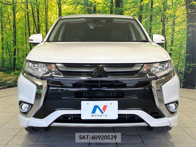 Mitsubishi OUTLANDER PHEV 2018-03 6673086-13