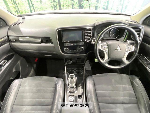 Mitsubishi OUTLANDER PHEV 2018-03 6673086-1