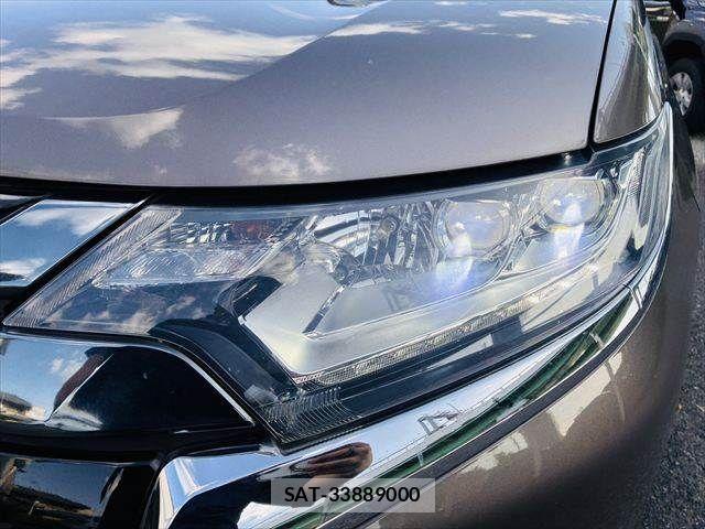 Mitsubishi OUTLANDER PHEV 2015-08 6673085-14