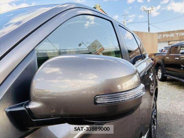 Mitsubishi OUTLANDER PHEV 2015-08 6673085-28