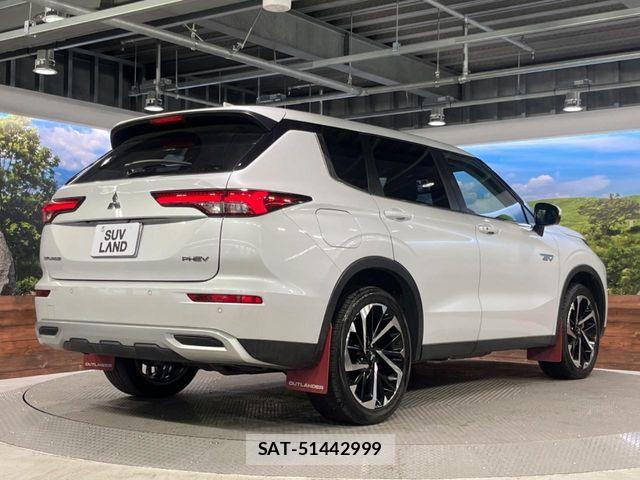 Mitsubishi OUTLANDER PHEV 2024-07 6673082-16