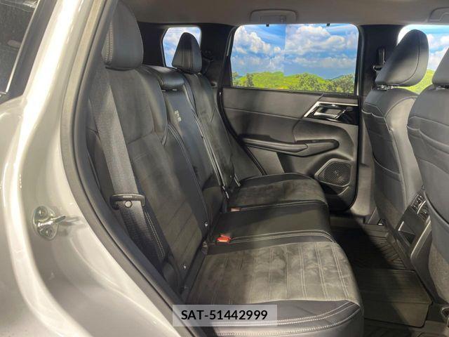 Mitsubishi OUTLANDER PHEV 2024-07 6673082-8